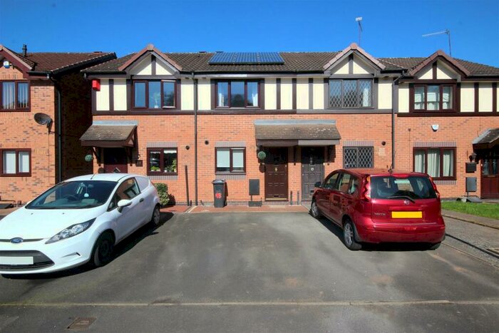 2 Bedroom Terraced House To Rent In Hammersley Close, Halesowen, B63