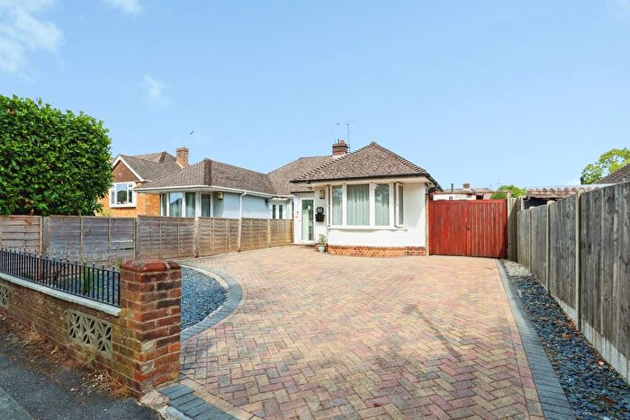 3 Bedroom Bungalow For Sale In Wimborne Road, Bournemouth, Dorset, BH11