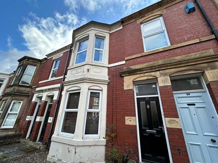 4 Bedroom Terraced House To Rent In Buston Terrace, Newcastle Upon Tyne, NE2