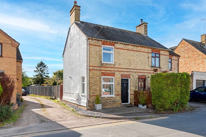 2 Bedroom Semi-Detached House For Sale In Fakeswell Lane, Lower Stondon, SG16