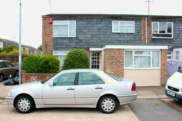 6 Bedroom Detached House To Rent In Rosalind Close, Colchester, Essex, CO4