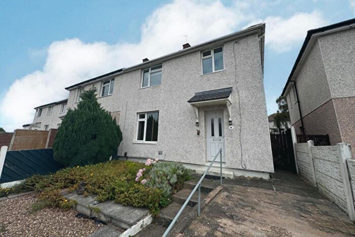 3 Bedroom Semi-Detached House For Sale In Hawthorne Avenue, Mastin Moor, Chesterfield, S43