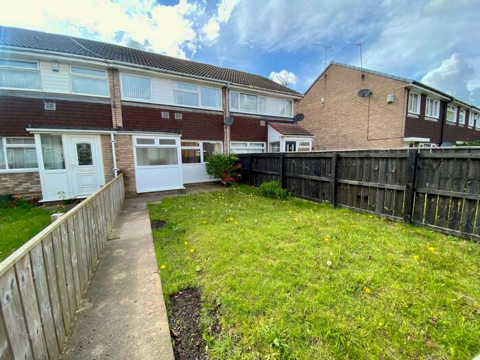 3 Bedroom House To Rent In Windsor Walk, Kingston Park, NE3