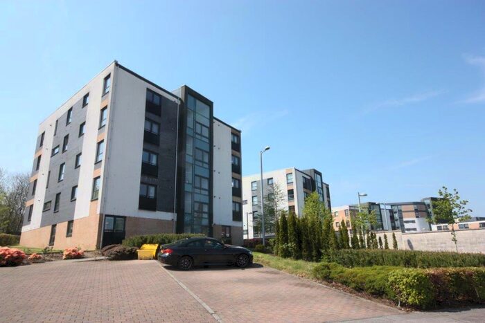 2 Bedroom Flat To Rent In / Firpark Close, Glasgow, G31