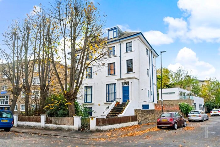 2 Bedroom Flat For Sale In Avondale Court, Hilldrop Crescent, Tufnell Park, Camden, N7