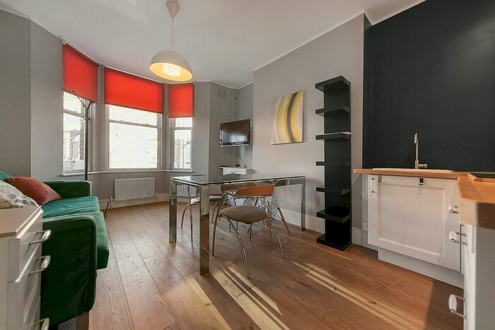 2 Bedroom Flat To Rent In Fermoy Road, London, W9