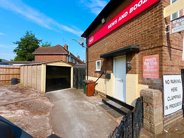 2 Bedroom Maisonette To Rent In Dangerfield Lane, Darlaston, Wednesbury, WS10