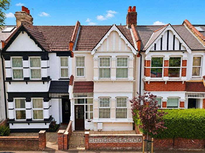 3 Bedroom Property For Sale In Halford Road, Leyton, E10