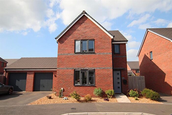 3 Bedroom Detached House For Sale In Channings Drive, Tithebarn, Exeter, EX1