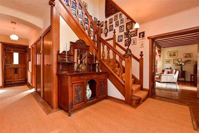 5 Bedroom Detached House For Sale In Woodcote Park Avenue, Purley, Surrey, CR8