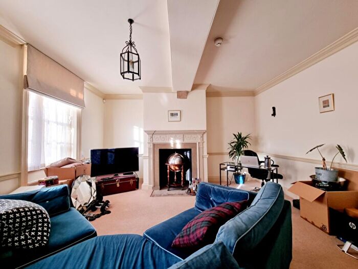 1 Bedroom Apartment To Rent In Mill Hill Leeds, LS1