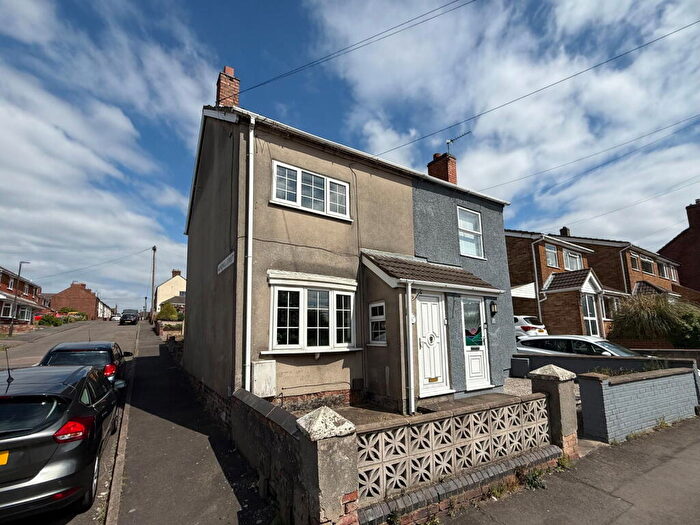 3 Bedroom Semi-Detached House For Sale In George St, Church Gresley, DE11
