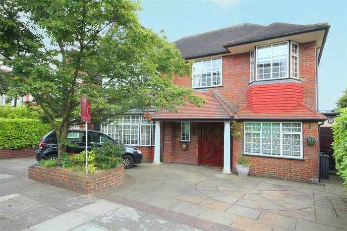 4 Bedroom Detached House To Rent In Beaufort Road, Ealing, W5