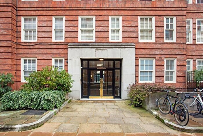 1 Bedroom Flat To Rent In Cranmer Court, Whiteheads Grove, London, SW3