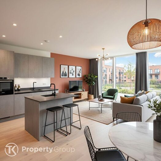 2 Bedroom Flat For Sale In Salford, M5