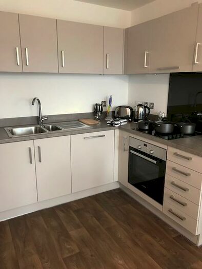 2 Bedroom Apartment To Rent In Lexington Gardens, Birmingham, B15