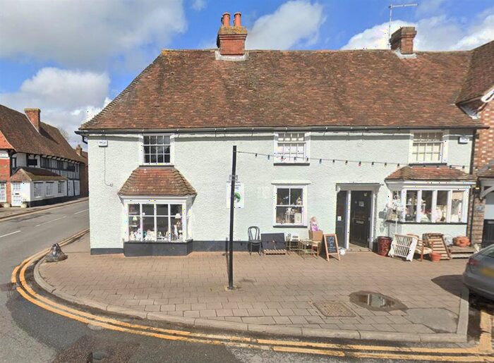 1 Bedroom Flat To Rent In North Street, Headcorn, Ashford, TN27