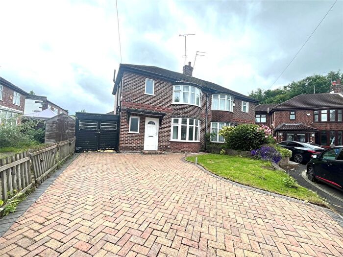 3 Bedroom Semi-Detached House For Sale In Avalon Drive, Didsbury, Manchester, Greater Manchester, M20
