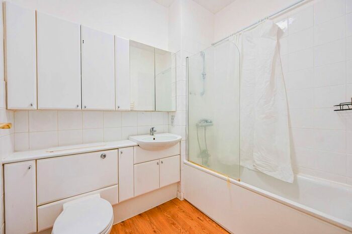 1 Bedroom Flat To Rent In Long Lane, East Finchley, London, N2