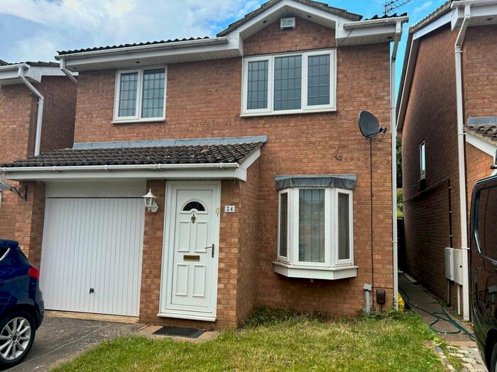 3 Bedroom Property To Rent In Haweswater Road, Kettering, NN16