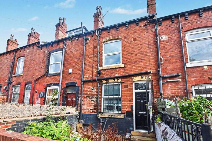 5 Bedroom Terraced House For Sale In Simpson Grove, Leeds, West Yorkshire, LS12