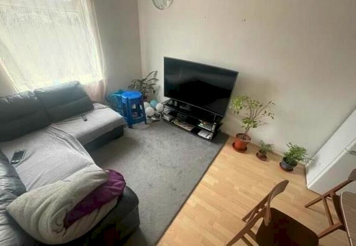 2 Bedroom Flat To Rent In Junction Road, Handsworth, Birmingham, B21