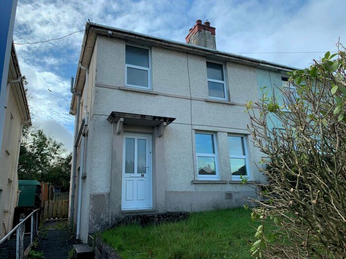 3 Bedroom House To Rent In Heol Y Garreg Las, Llandeilo, SA19