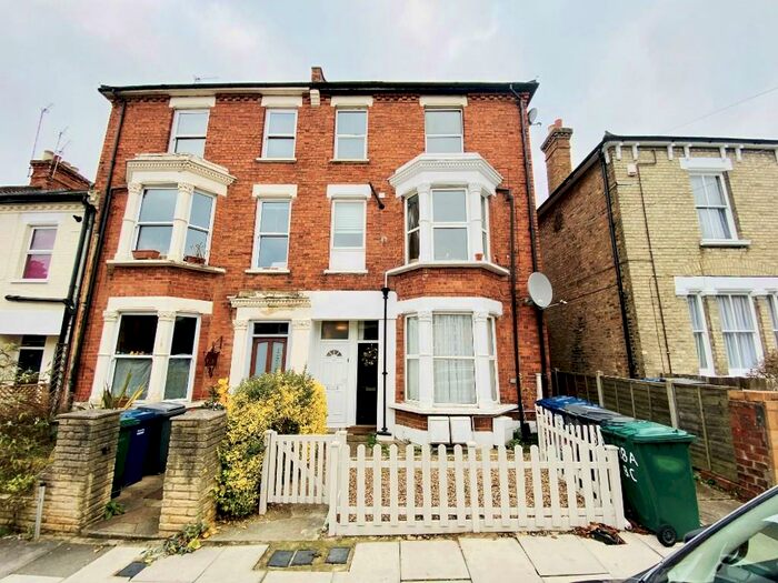 1 Bedroom Maisonette To Rent In Bellevue Road, London, N11