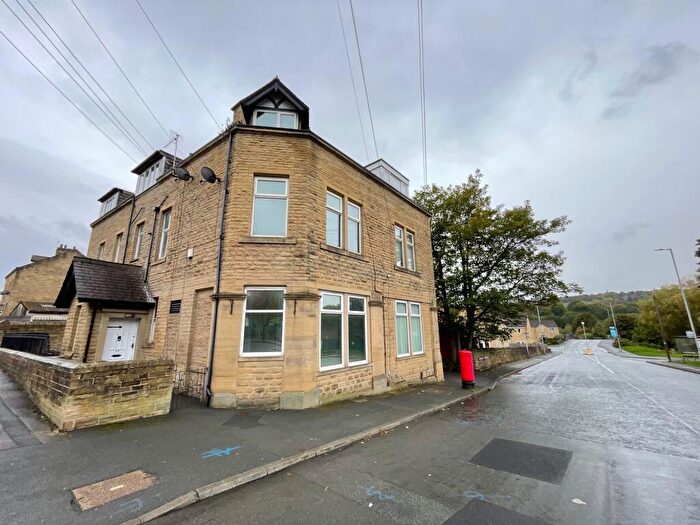 2 Bedroom Apartment To Rent In Livingstone Road, Bradford, BD2