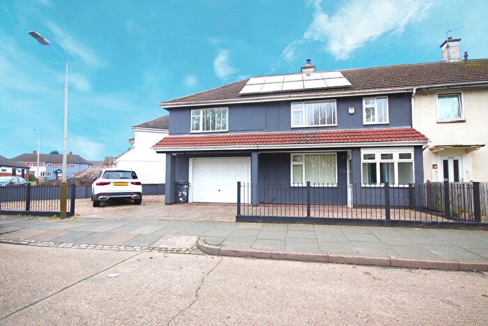 5 Bedroom Property To Rent In New Parks Boulevard, Leicester, LE3