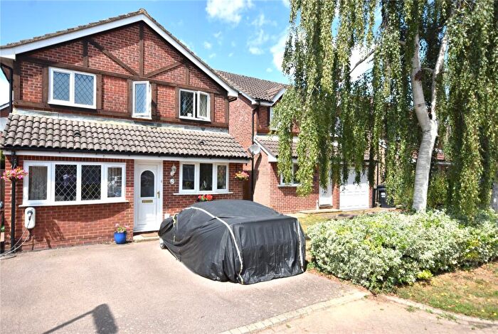 3 Bedroom Detached House For Sale In Grasslands, Smallfield, Surrey, RH6