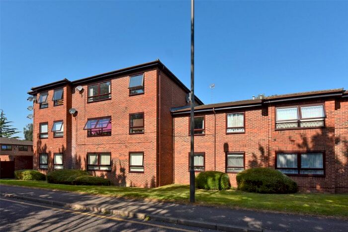 2 Bedroom Apartment To Rent In The Paddocks, Savill Way, Marlow, Buckinghamshire, SL7