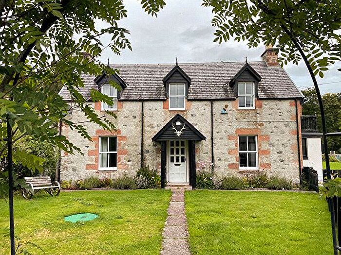 5 Bedroom Detached House For Sale In ., Drumnadrochit, IV63