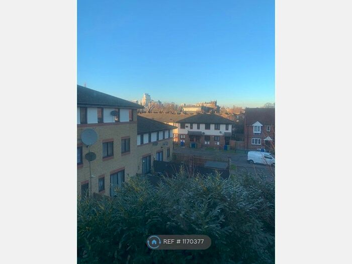 1 Bedroom Flat To Rent In Acanthus Drive, London, SE1