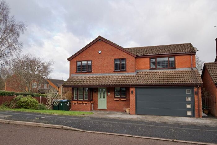 6 Bedroom Detached House For Sale In New Ash Drive, Coventry, CV5