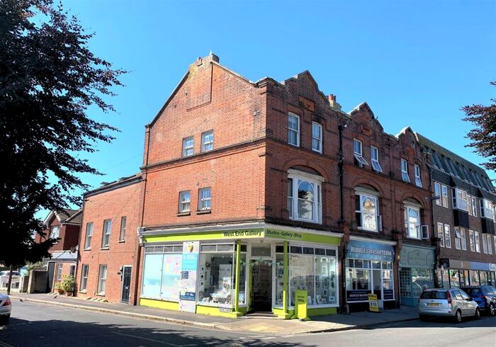 Studio To Rent In B Heene Place, Worthing, BN11