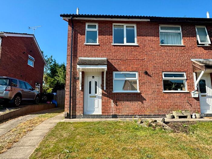2 Bedroom Semi-Detached House For Sale In Sandringham Drive, Grantham, NG31