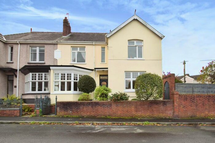 4 Bedroom Semi-Detached House For Sale In Bradford Street, Llanelli, Bradford Street, Llanelli, SA15