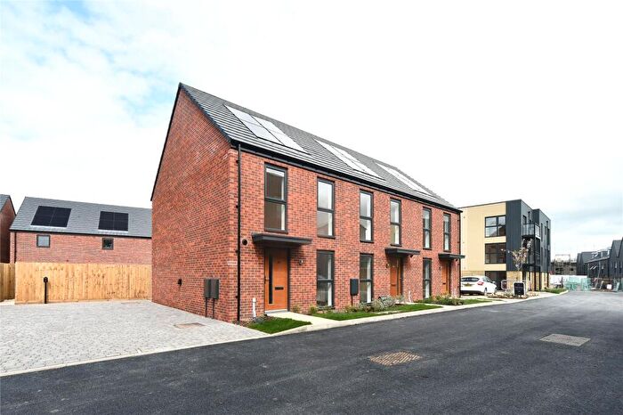 2 Bedroom Flat For Sale In Langley Park, Foundry Lane, Chippenham, Wiltshire, SN15