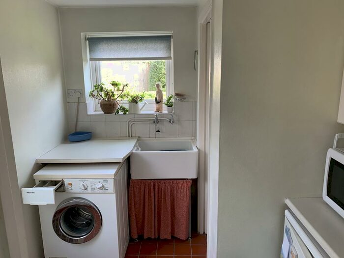 2 Bedroom Bungalow To Rent In Midsomer Noton, BA3