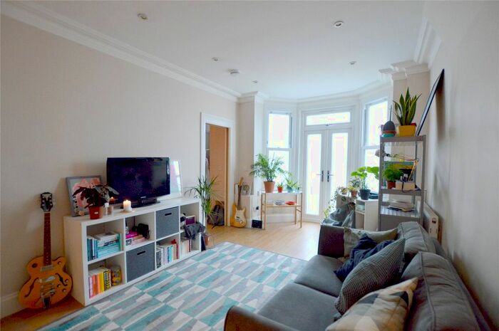 1 Bedroom Flat To Rent In St. Aubyns Road, London, SE19