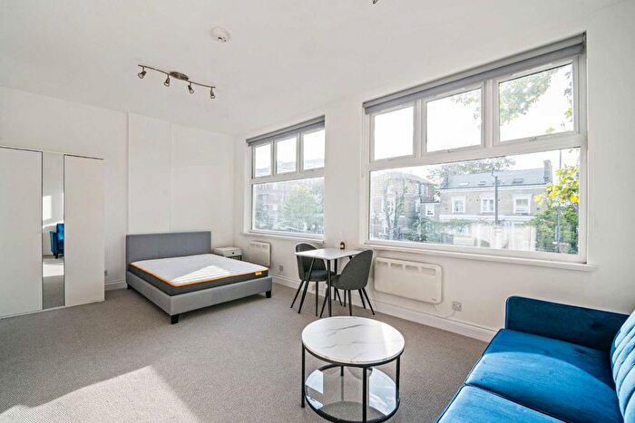 Studio To Rent In Station Parade, Balham High Road, SW12