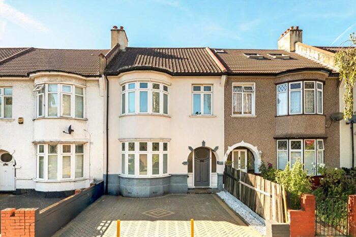 3 Bedroom House For Sale In Blythe Vale, Honor Oak, SE6