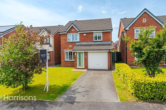 4 Bedroom Detached House To Rent In Farleigh Close, Westhoughton, Bolton., BL5