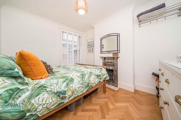 3 Bedroom Detached House For Sale In Caversham Road, Kingston Upon Thames, KT1