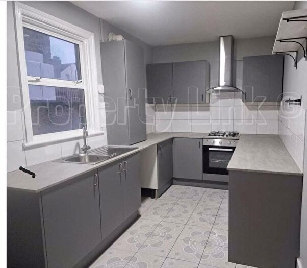 3 Bedroom Property To Rent In Maple Road, Grays, RM17