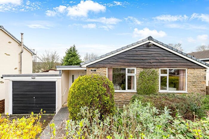 3 Bedroom Bungalow For Sale In Bradley Grove, Silsden, Keighley, West Yorkshire, BD20