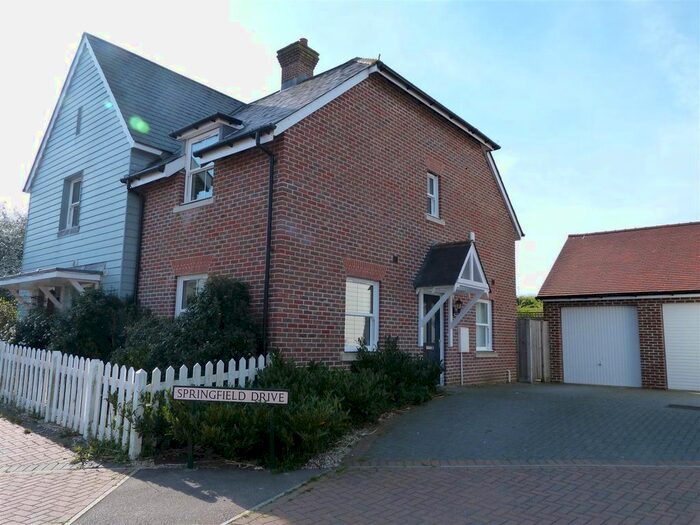 2 Bedroom Semi-Detached House To Rent In Springfield Drive, Rye, TN31