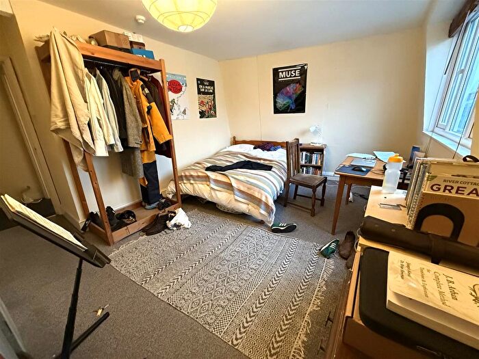 5 Bedroom Maisonette To Rent In , Worrall Road, Bristol, BS8