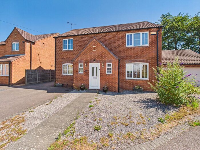 4 Bedroom Detached House For Sale In Carnaby Close, Mackworth, DE22
